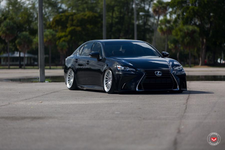  Lexus GS on Vossen Wheels (LC-106) 2016 года  (фото 24 из 61)